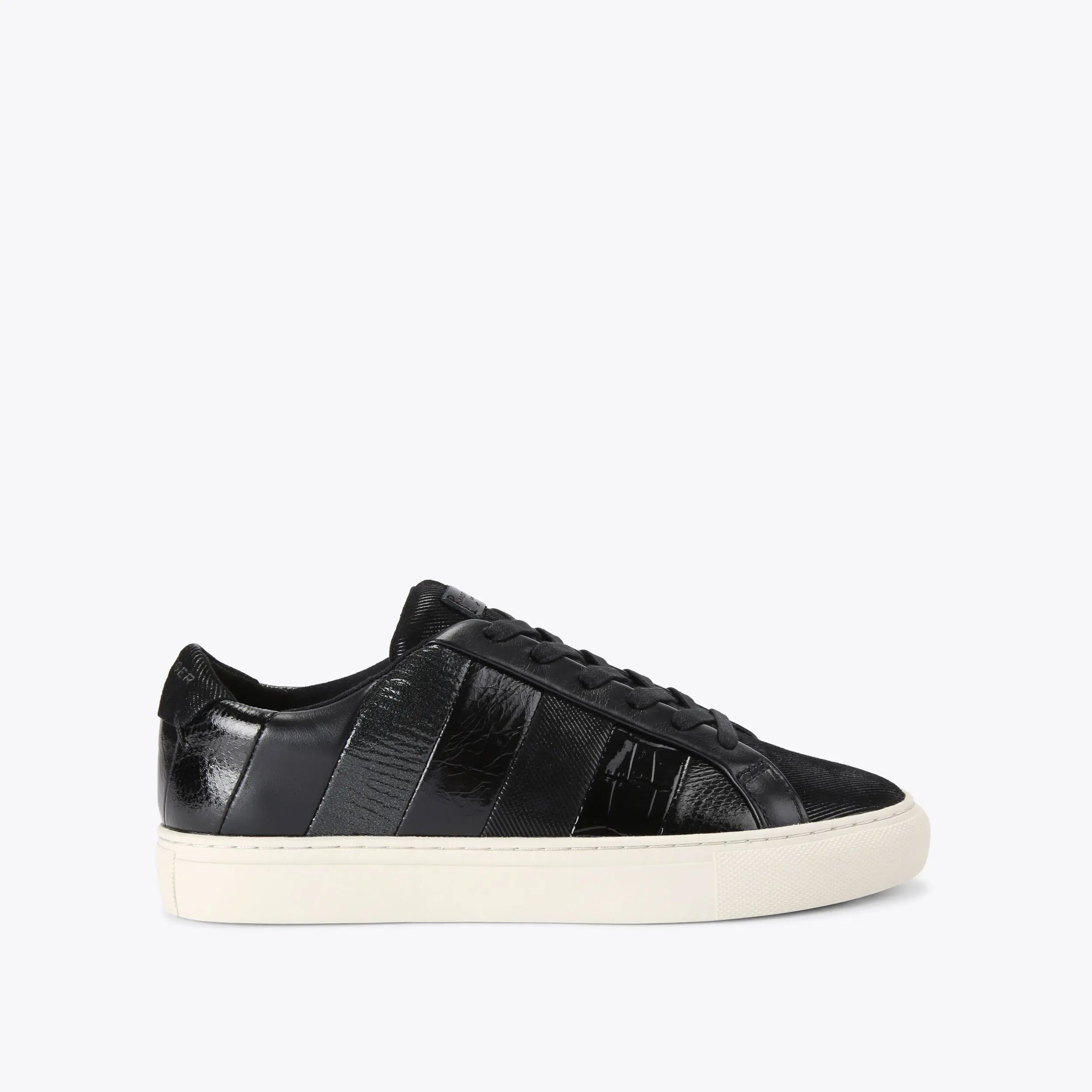 LANE STRIPE SNEAKER